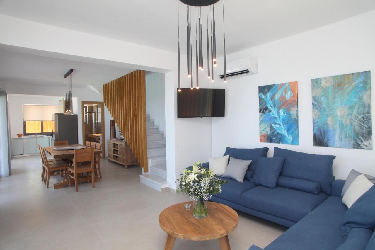 Capro - Milos Bay Villas Ayios Nikitas Ngoại thất bức ảnh