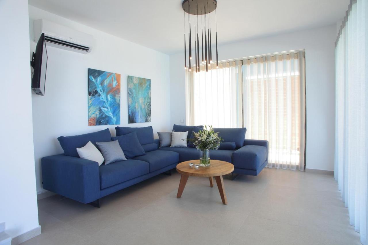 Capro - Milos Bay Villas Ayios Nikitas Ngoại thất bức ảnh