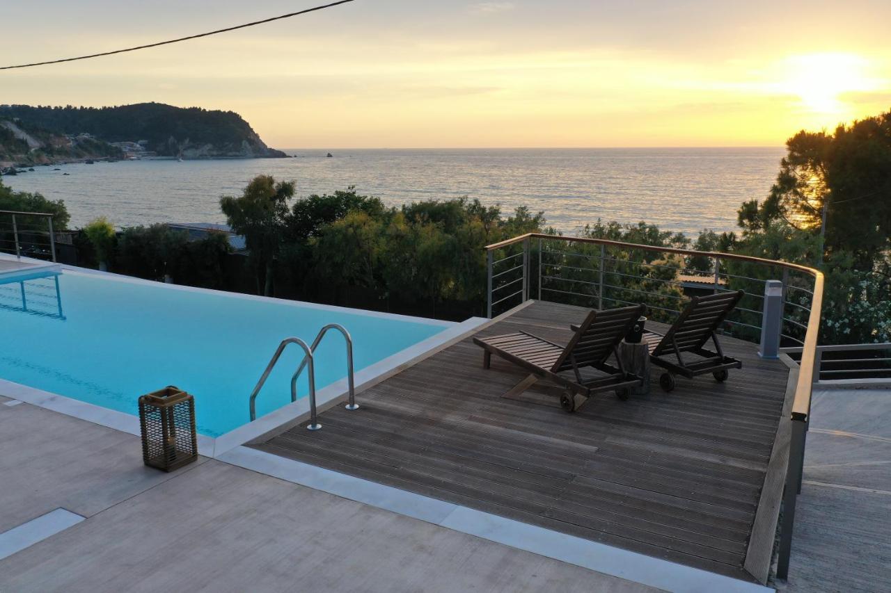 Capro - Milos Bay Villas Ayios Nikitas Ngoại thất bức ảnh