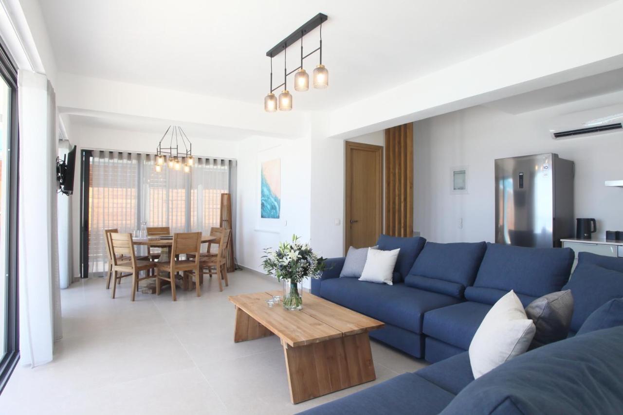Capro - Milos Bay Villas Ayios Nikitas Ngoại thất bức ảnh