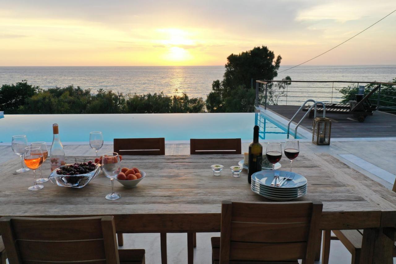 Capro - Milos Bay Villas Ayios Nikitas Ngoại thất bức ảnh