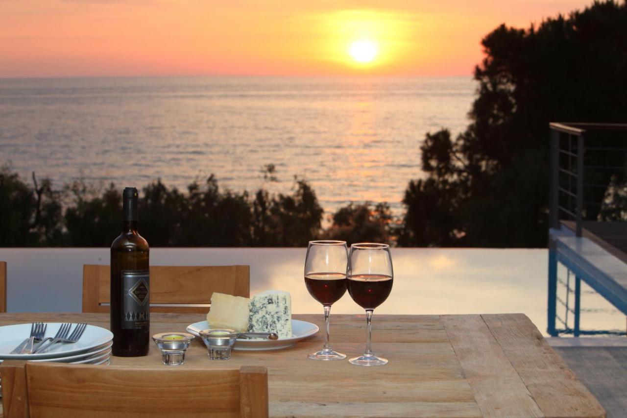 Capro - Milos Bay Villas Ayios Nikitas Ngoại thất bức ảnh