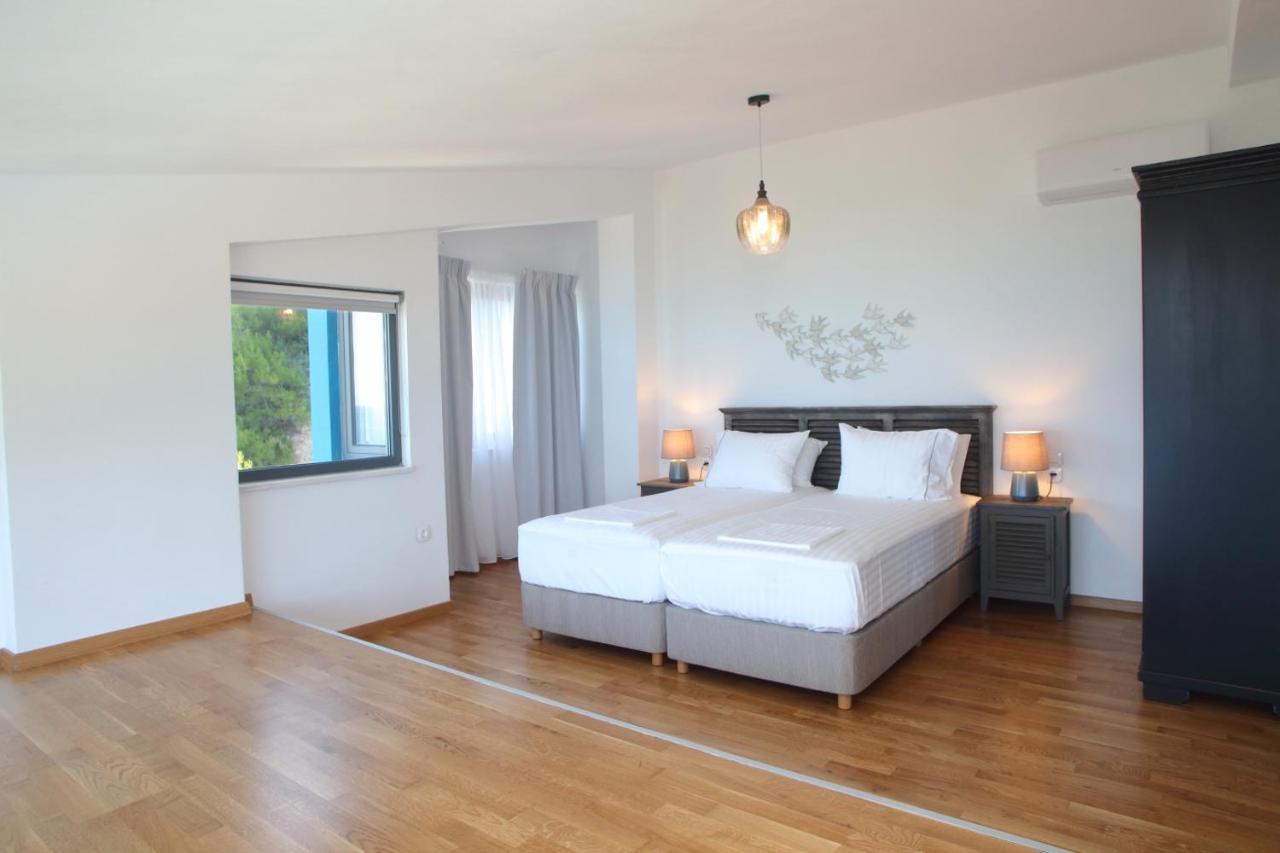 Capro - Milos Bay Villas Ayios Nikitas Ngoại thất bức ảnh
