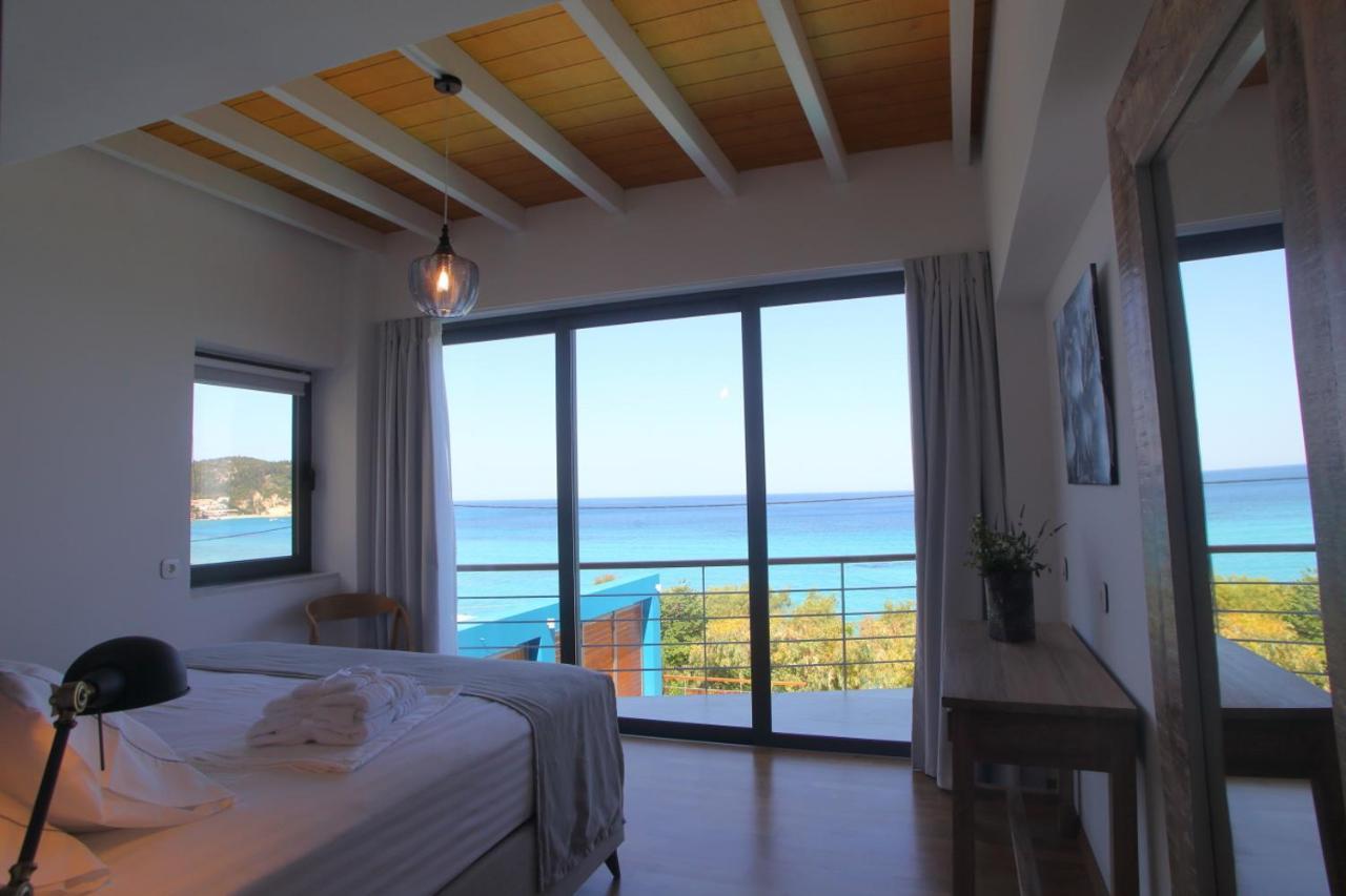 Capro - Milos Bay Villas Ayios Nikitas Ngoại thất bức ảnh
