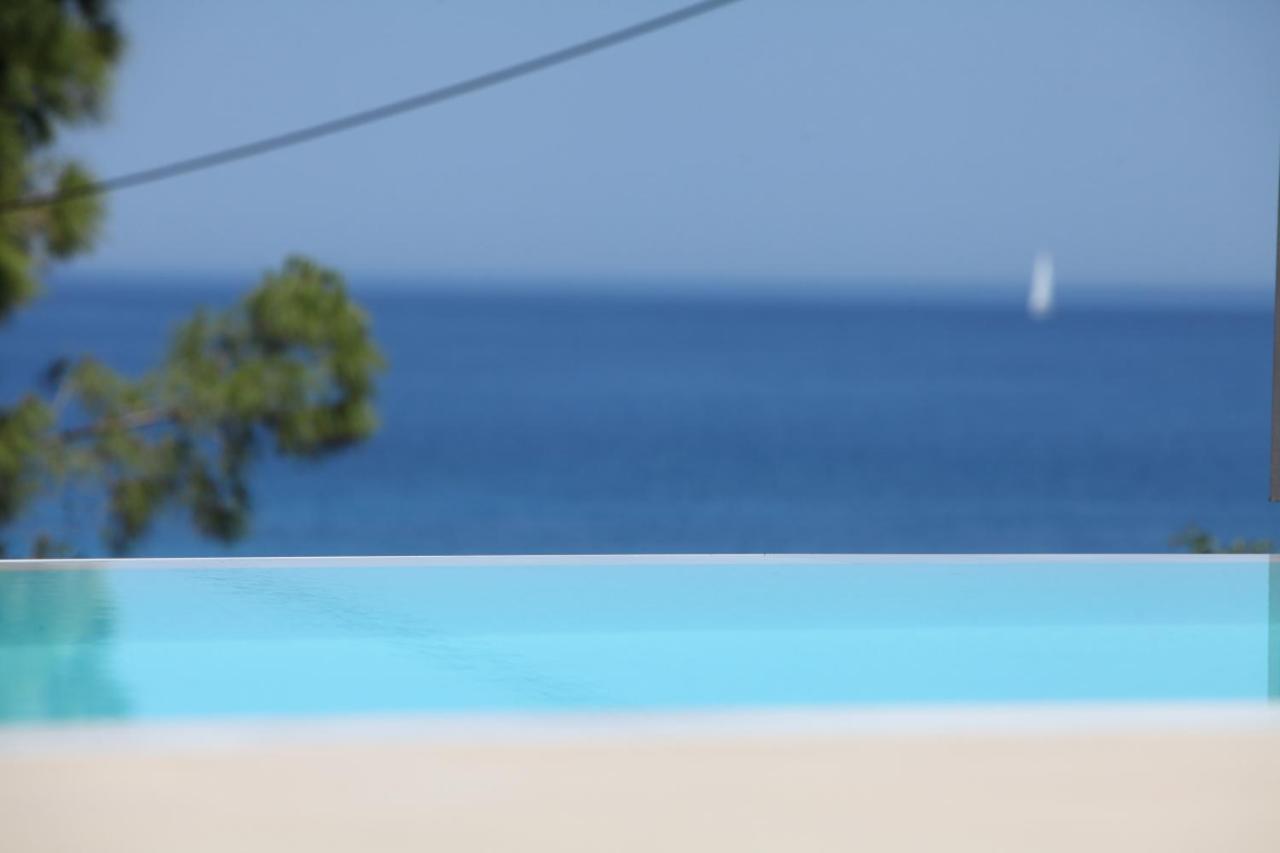 Capro - Milos Bay Villas Ayios Nikitas Ngoại thất bức ảnh