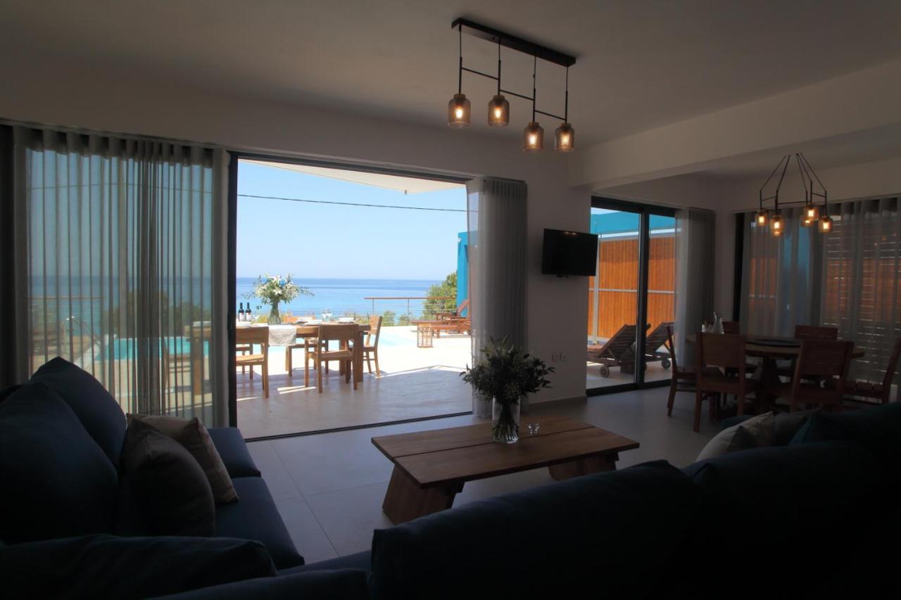 Capro - Milos Bay Villas Ayios Nikitas Ngoại thất bức ảnh