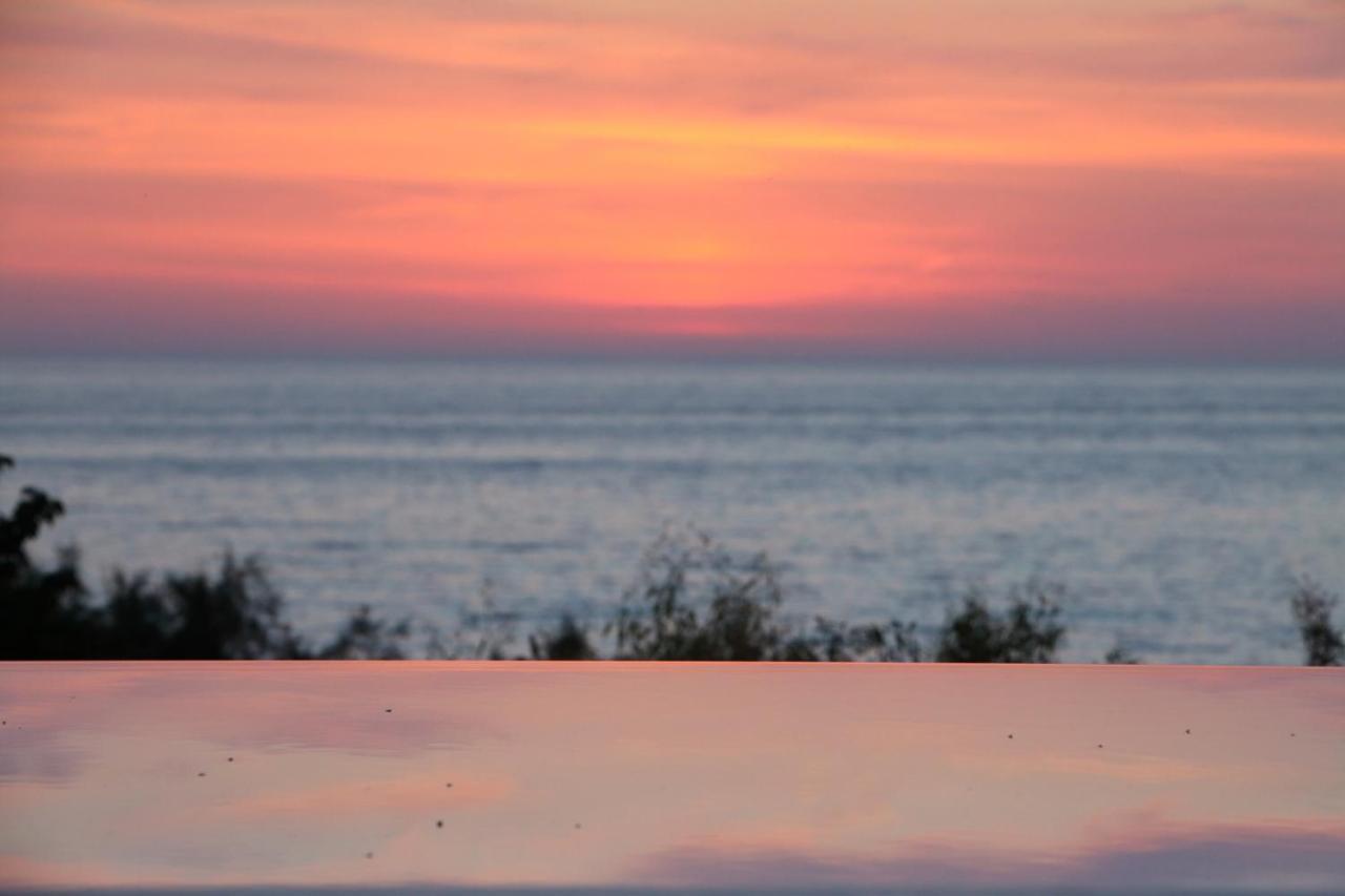 Capro - Milos Bay Villas Ayios Nikitas Ngoại thất bức ảnh
