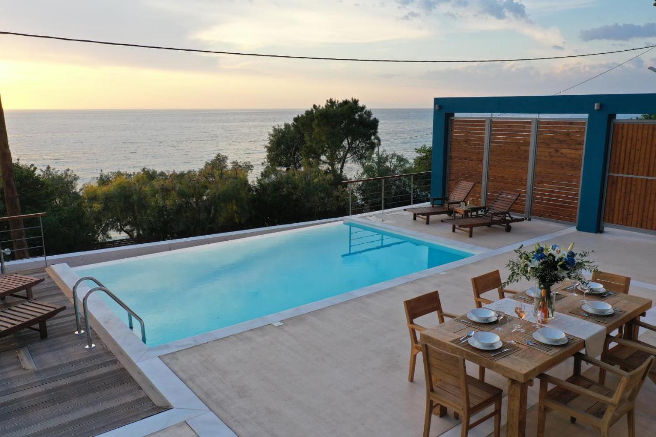 Capro - Milos Bay Villas Ayios Nikitas Ngoại thất bức ảnh