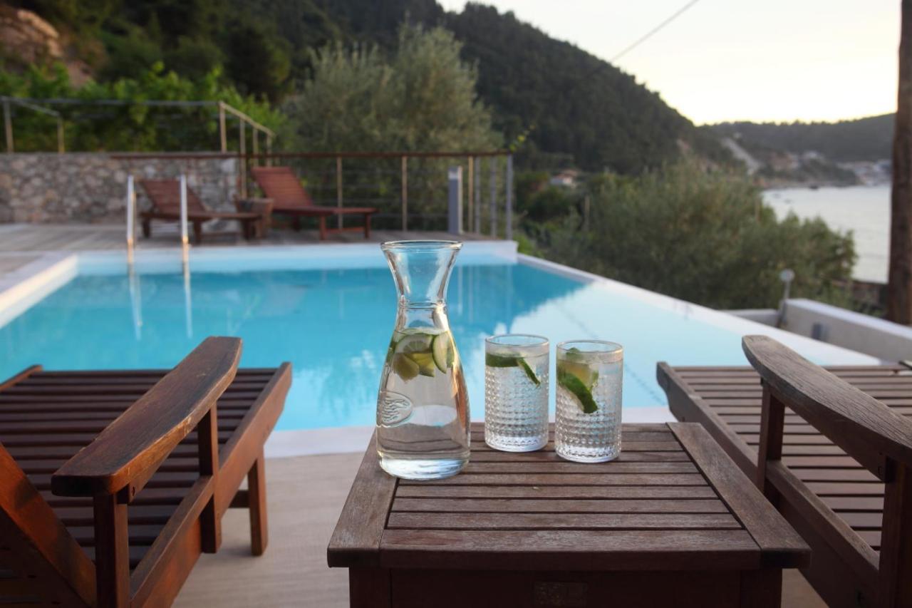 Capro - Milos Bay Villas Ayios Nikitas Ngoại thất bức ảnh