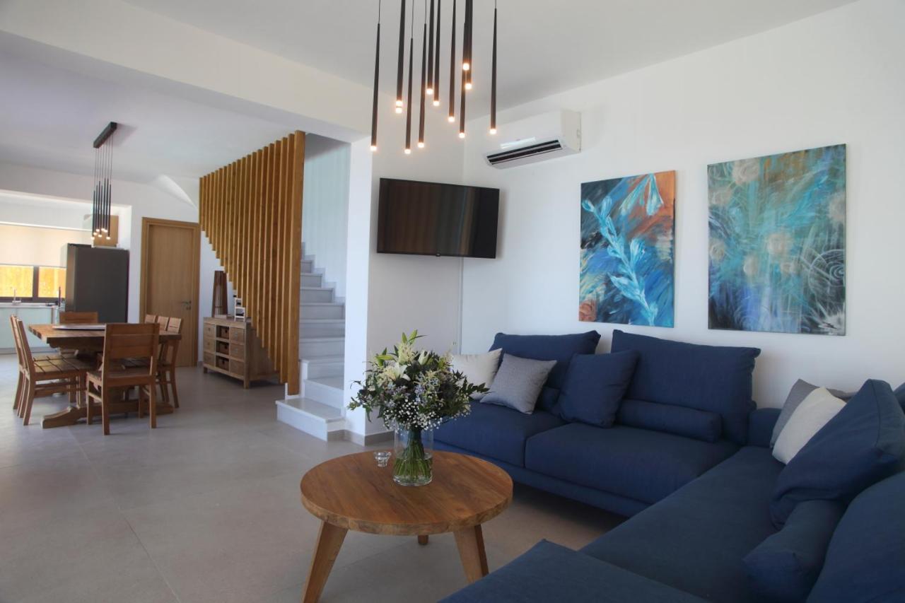 Capro - Milos Bay Villas Ayios Nikitas Ngoại thất bức ảnh