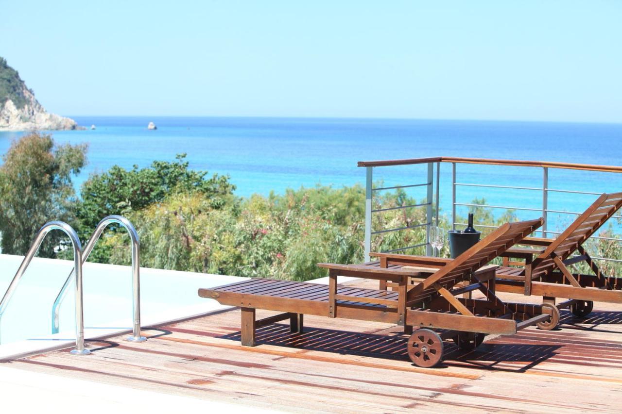 Capro - Milos Bay Villas Ayios Nikitas Ngoại thất bức ảnh