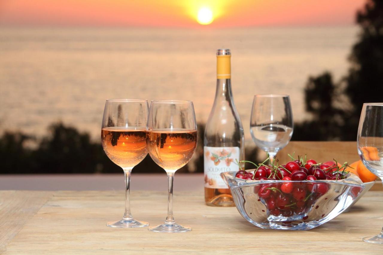 Capro - Milos Bay Villas Ayios Nikitas Ngoại thất bức ảnh