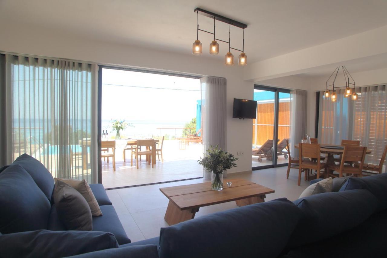Capro - Milos Bay Villas Ayios Nikitas Ngoại thất bức ảnh