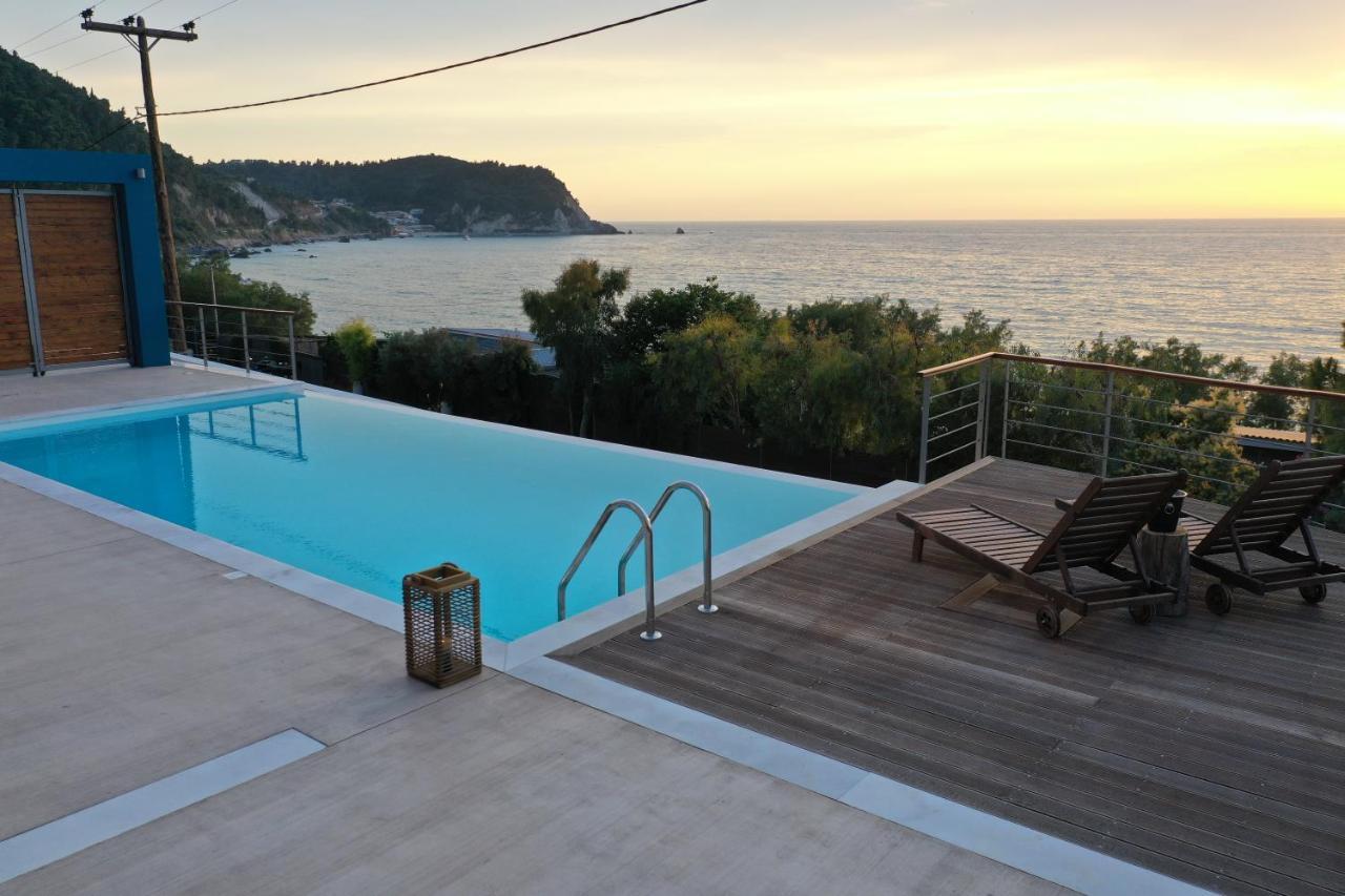 Capro - Milos Bay Villas Ayios Nikitas Ngoại thất bức ảnh